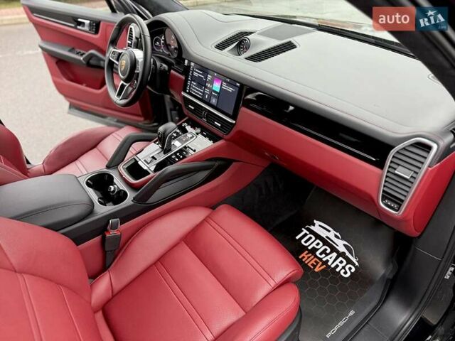 Черный Порше Каен, объемом двигателя 3 л и пробегом 44 тыс. км за 72500 $, фото 43 на Automoto.ua