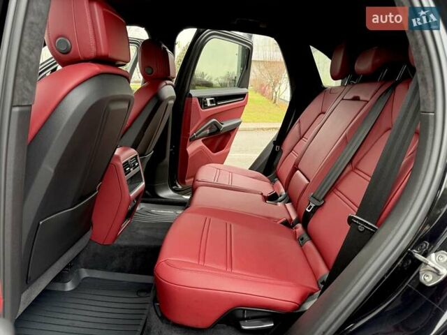 Черный Порше Каен, объемом двигателя 3 л и пробегом 44 тыс. км за 72500 $, фото 56 на Automoto.ua