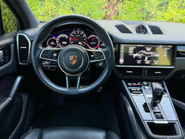 Чорний Порше Cayenne, об'ємом двигуна 2.9 л та пробігом 49 тис. км за 37800 $, фото 8 на Automoto.ua