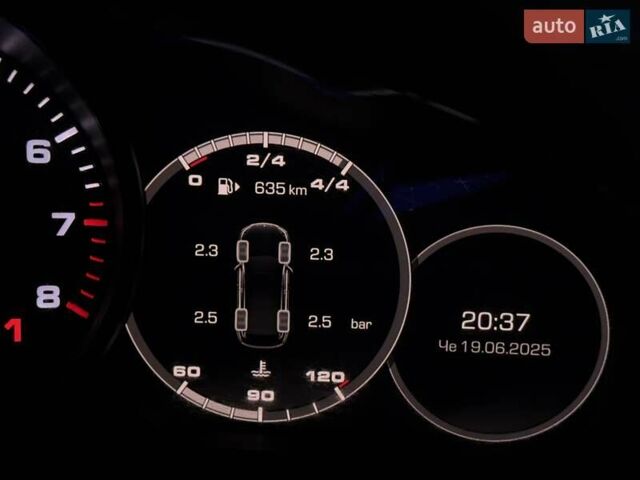 Черный Порше Каен, объемом двигателя 3 л и пробегом 94 тыс. км за 64900 $, фото 31 на Automoto.ua