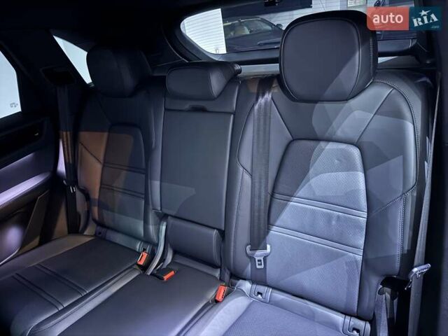 Черный Порше Каен, объемом двигателя 3 л и пробегом 32 тыс. км за 69900 $, фото 117 на Automoto.ua