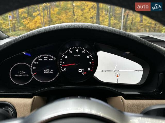 Черный Порше Каен, объемом двигателя 3 л и пробегом 40 тыс. км за 75000 $, фото 22 на Automoto.ua