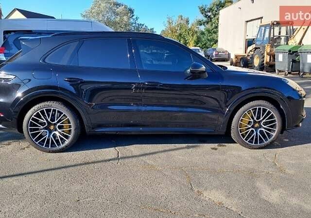 Чорний Порше Cayenne, об'ємом двигуна 3 л та пробігом 170 тис. км за 69850 $, фото 4 на Automoto.ua