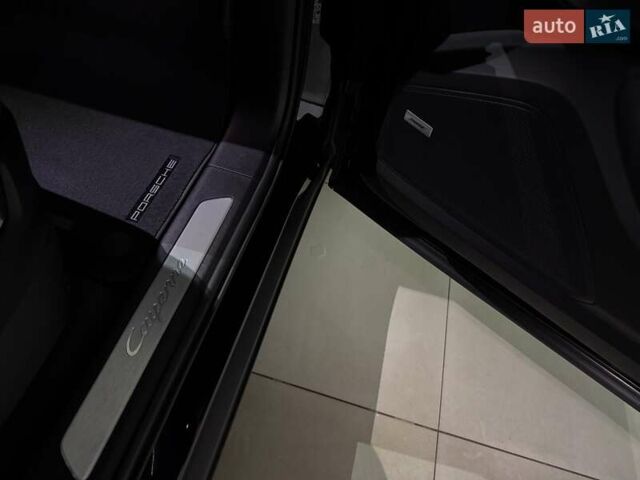 Черный Порше Каен, объемом двигателя 3 л и пробегом 32 тыс. км за 69900 $, фото 121 на Automoto.ua