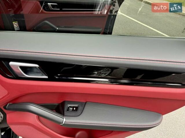 Черный Порше Каен, объемом двигателя 3 л и пробегом 44 тыс. км за 72500 $, фото 49 на Automoto.ua