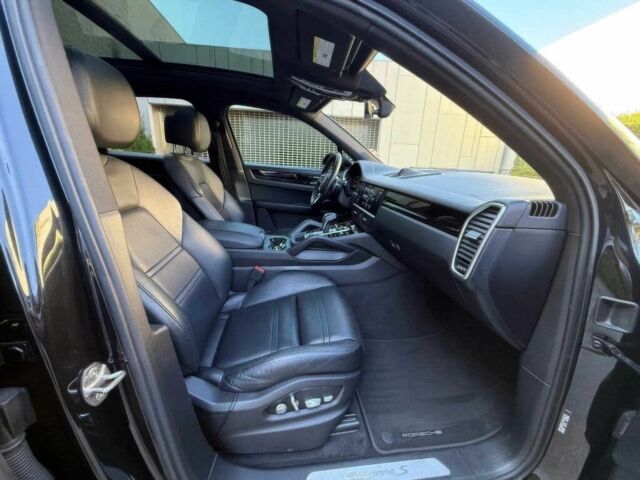 Чорний Порше Cayenne, об'ємом двигуна 2.9 л та пробігом 49 тис. км за 37800 $, фото 9 на Automoto.ua