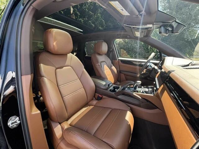 Чорний Порше Cayenne, об'ємом двигуна 2.9 л та пробігом 41 тис. км за 26000 $, фото 10 на Automoto.ua