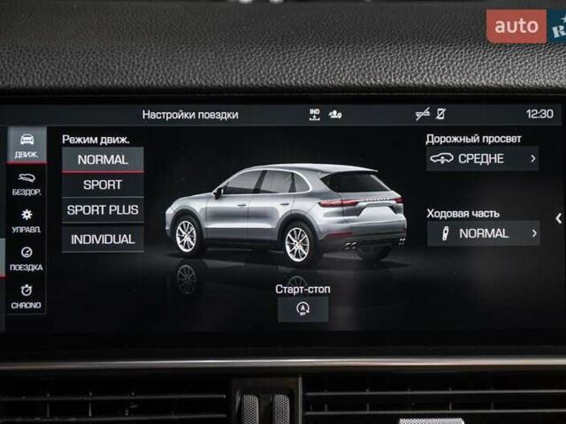 Чорний Порше Cayenne, об'ємом двигуна 3 л та пробігом 82 тис. км за 59999 $, фото 29 на Automoto.ua