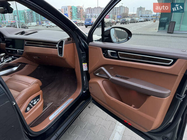 Черный Порше Каен, объемом двигателя 4 л и пробегом 83 тыс. км за 110000 $, фото 17 на Automoto.ua
