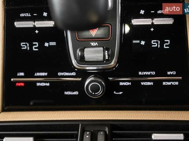 Чорний Порше Cayenne, об'ємом двигуна 3 л та пробігом 82 тис. км за 59999 $, фото 31 на Automoto.ua