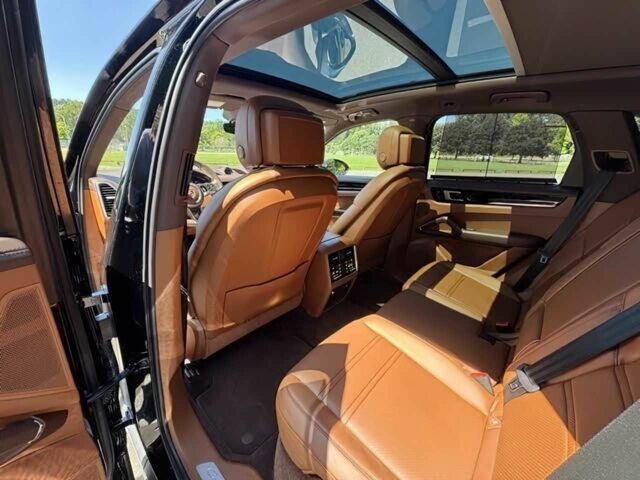 Чорний Порше Cayenne, об'ємом двигуна 2.9 л та пробігом 41 тис. км за 26000 $, фото 12 на Automoto.ua