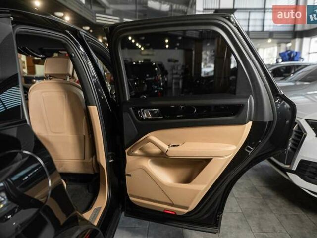 Чорний Порше Cayenne, об'ємом двигуна 3 л та пробігом 82 тис. км за 59999 $, фото 23 на Automoto.ua