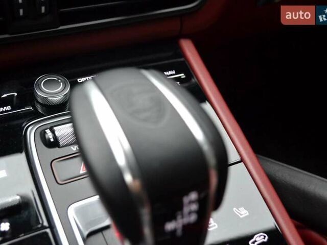Черный Порше Каен, объемом двигателя 2.89 л и пробегом 86 тыс. км за 79700 $, фото 16 на Automoto.ua