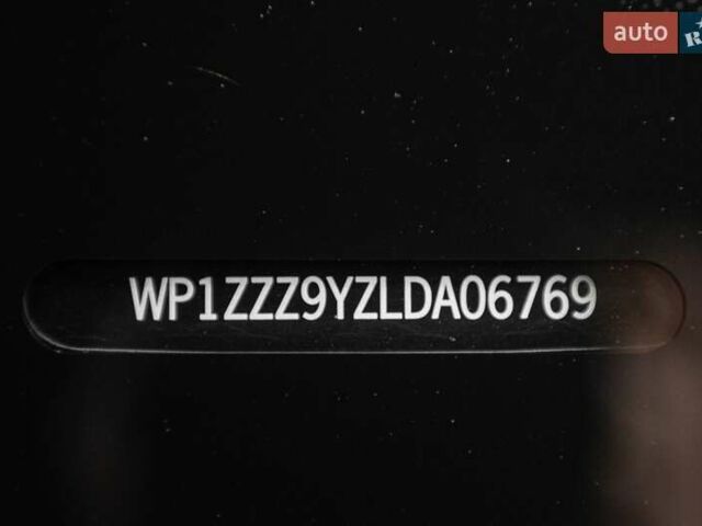 Чорний Порше Cayenne, об'ємом двигуна 3 л та пробігом 82 тис. км за 59999 $, фото 48 на Automoto.ua