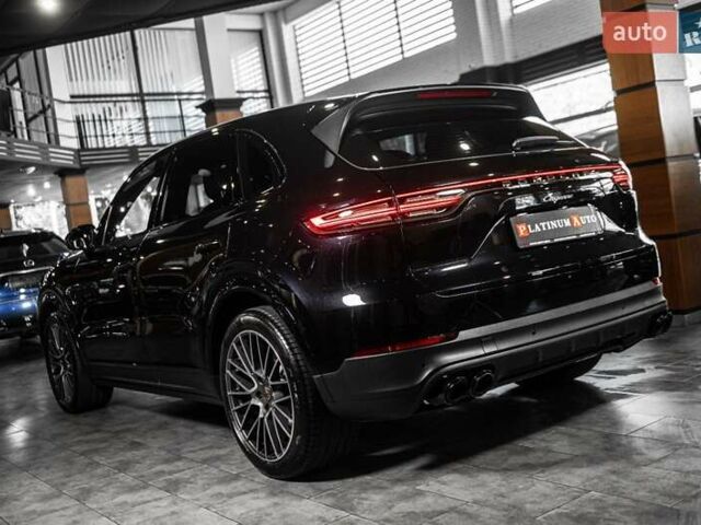 Чорний Порше Cayenne, об'ємом двигуна 3 л та пробігом 82 тис. км за 59999 $, фото 38 на Automoto.ua