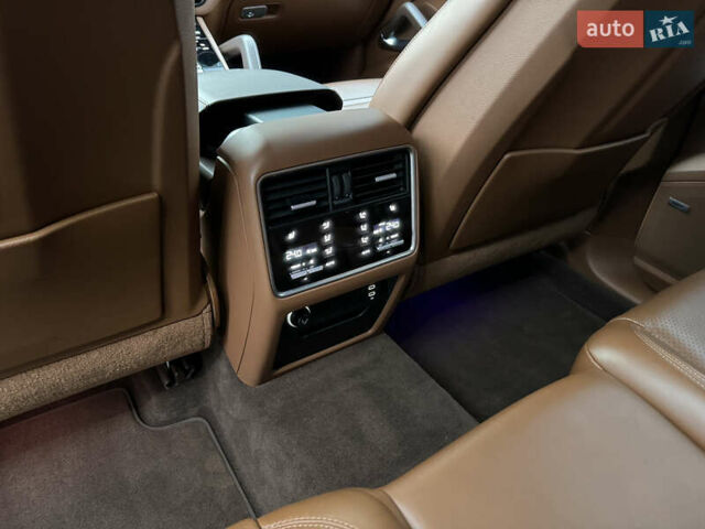 Чорний Порше Cayenne, об'ємом двигуна 4 л та пробігом 88 тис. км за 98800 $, фото 50 на Automoto.ua