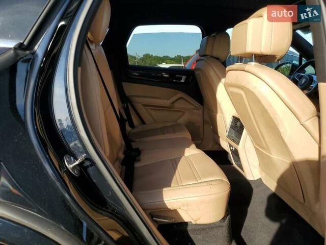 Чорний Порше Cayenne, об'ємом двигуна 3 л та пробігом 132 тис. км за 24500 $, фото 10 на Automoto.ua