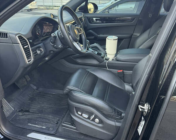 Чорний Порше Cayenne, об'ємом двигуна 3 л та пробігом 72 тис. км за 59500 $, фото 13 на Automoto.ua