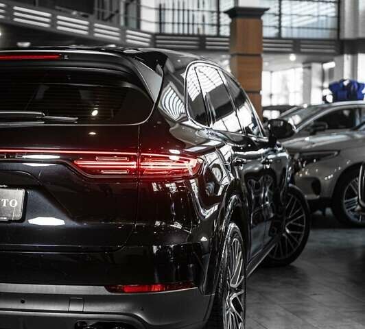 Чорний Порше Cayenne, об'ємом двигуна 3 л та пробігом 82 тис. км за 59999 $, фото 43 на Automoto.ua