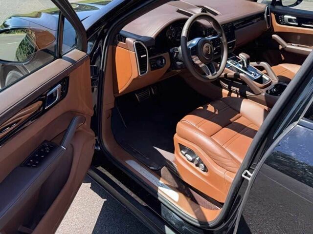 Чорний Порше Cayenne, об'ємом двигуна 2.9 л та пробігом 41 тис. км за 26000 $, фото 11 на Automoto.ua