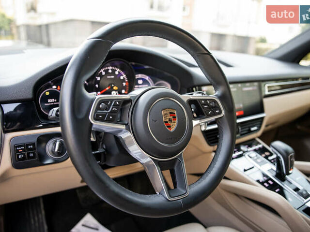 Чорний Порше Cayenne, об'ємом двигуна 3 л та пробігом 74 тис. км за 58000 $, фото 17 на Automoto.ua