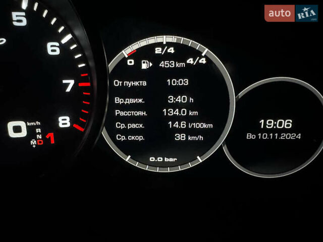 Чорний Порше Cayenne, об'ємом двигуна 4 л та пробігом 88 тис. км за 98800 $, фото 62 на Automoto.ua