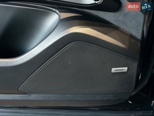 Черный Порше Каен, объемом двигателя 4 л и пробегом 34 тыс. км за 95000 $, фото 12 на Automoto.ua