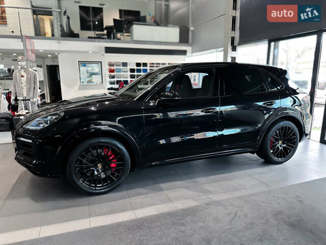 Черный Порше Каен, объемом двигателя 4 л и пробегом 34 тыс. км за 95000 $, фото 7 на Automoto.ua