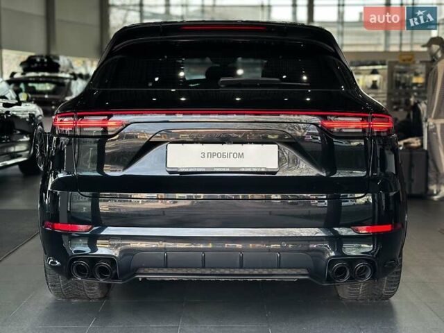 Черный Порше Каен, объемом двигателя 4 л и пробегом 34 тыс. км за 95000 $, фото 5 на Automoto.ua