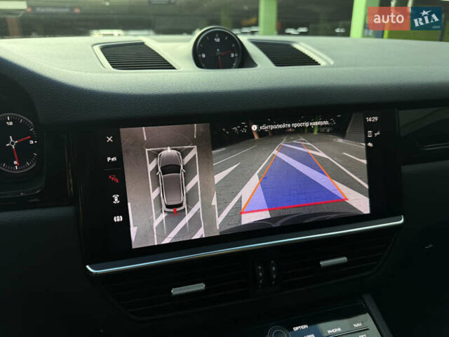 Чорний Порше Cayenne, об'ємом двигуна 2.9 л та пробігом 60 тис. км за 73500 $, фото 23 на Automoto.ua