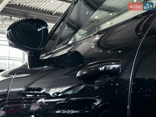 Черный Порше Каен, объемом двигателя 4 л и пробегом 34 тыс. км за 95000 $, фото 9 на Automoto.ua
