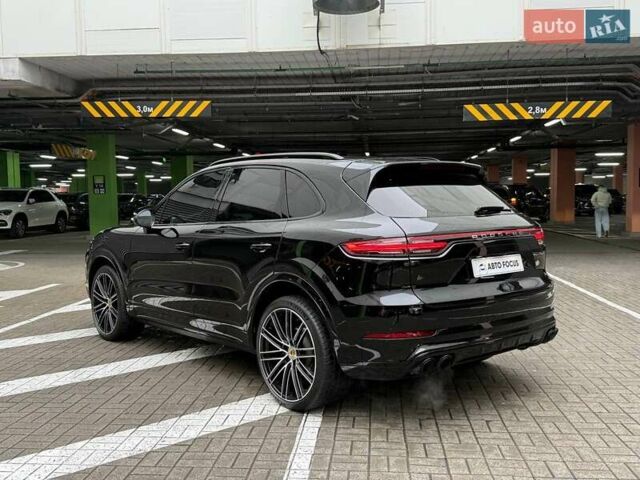 Чорний Порше Cayenne, об'ємом двигуна 2.89 л та пробігом 60 тис. км за 72990 $, фото 4 на Automoto.ua