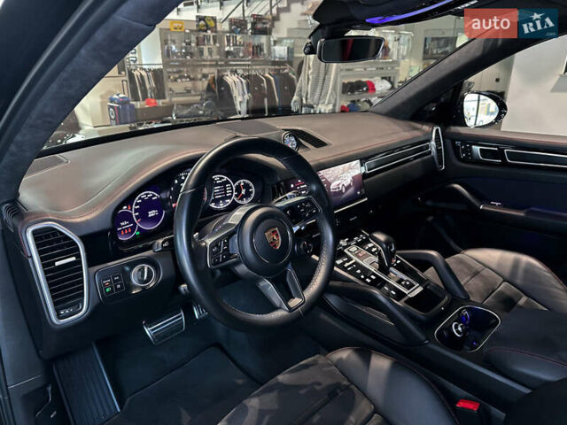 Черный Порше Каен, объемом двигателя 4 л и пробегом 34 тыс. км за 95000 $, фото 13 на Automoto.ua