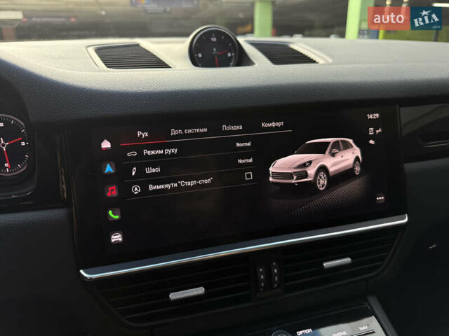 Чорний Порше Cayenne, об'ємом двигуна 2.9 л та пробігом 60 тис. км за 73500 $, фото 22 на Automoto.ua