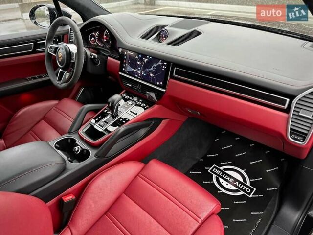 Черный Порше Каен, объемом двигателя 4 л и пробегом 57 тыс. км за 109900 $, фото 68 на Automoto.ua