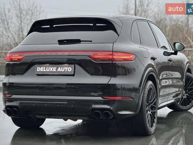 Черный Порше Каен, объемом двигателя 4 л и пробегом 57 тыс. км за 109900 $, фото 37 на Automoto.ua