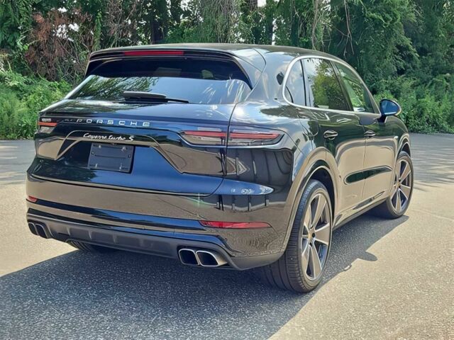 Чорний Порше Cayenne, об'ємом двигуна 4 л та пробігом 30 тис. км за 70300 $, фото 4 на Automoto.ua