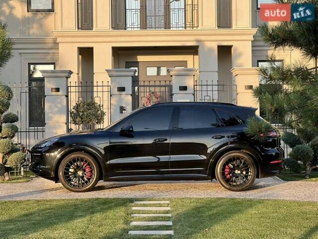 Чорний Порше Cayenne, об'ємом двигуна 4 л та пробігом 21 тис. км за 88000 $, фото 12 на Automoto.ua