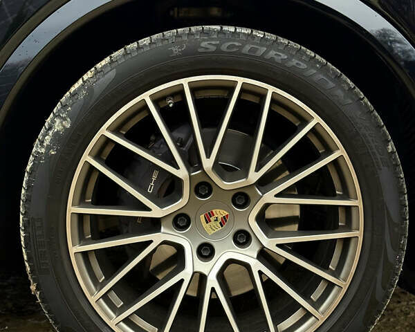 Чорний Порше Cayenne, об'ємом двигуна 3 л та пробігом 45 тис. км за 73000 $, фото 13 на Automoto.ua