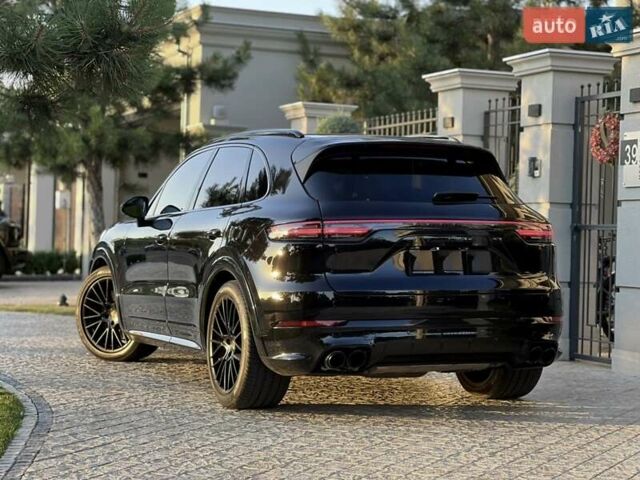 Чорний Порше Cayenne, об'ємом двигуна 4 л та пробігом 21 тис. км за 88000 $, фото 10 на Automoto.ua