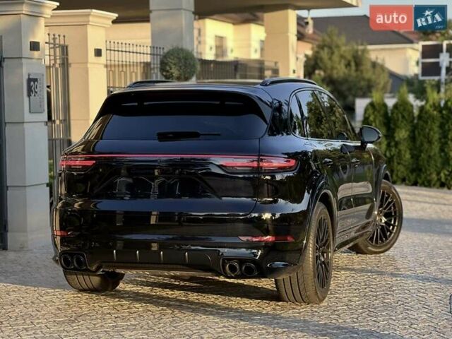 Чорний Порше Cayenne, об'ємом двигуна 4 л та пробігом 21 тис. км за 88000 $, фото 6 на Automoto.ua
