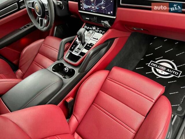 Черный Порше Каен, объемом двигателя 4 л и пробегом 57 тыс. км за 109900 $, фото 64 на Automoto.ua