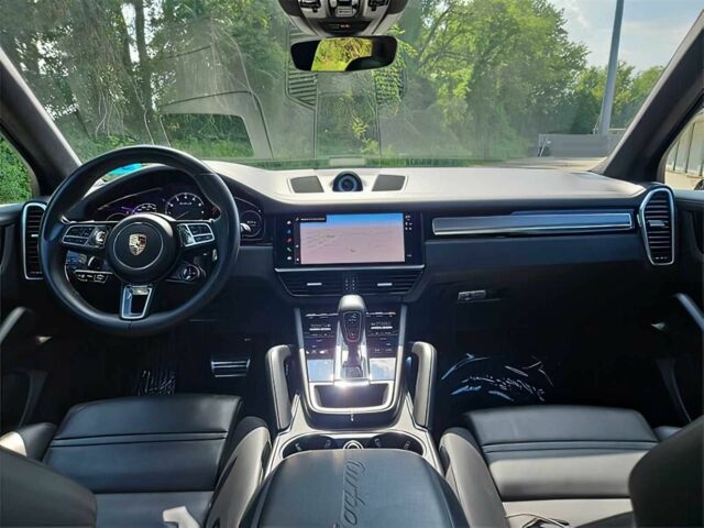 Чорний Порше Cayenne, об'ємом двигуна 4 л та пробігом 30 тис. км за 70300 $, фото 10 на Automoto.ua