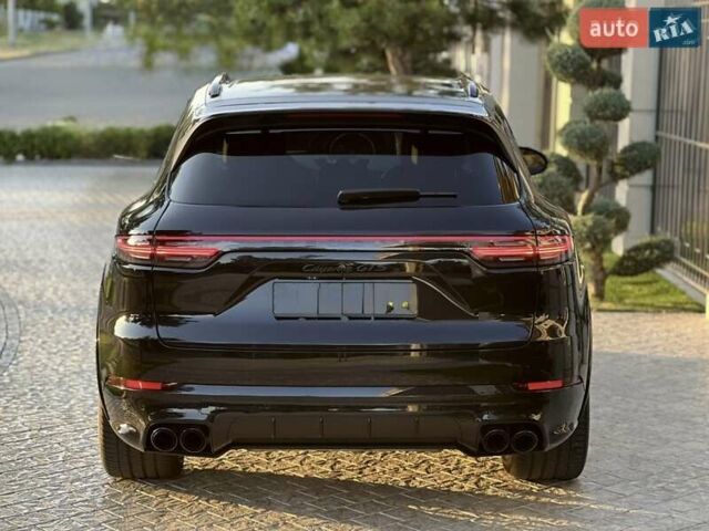 Чорний Порше Cayenne, об'ємом двигуна 4 л та пробігом 21 тис. км за 88000 $, фото 5 на Automoto.ua