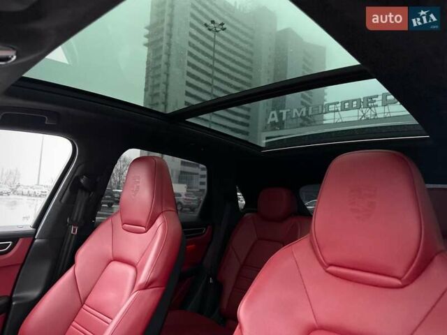 Черный Порше Каен, объемом двигателя 4 л и пробегом 57 тыс. км за 109900 $, фото 52 на Automoto.ua