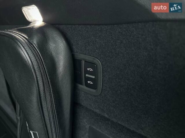 Черный Порше Каен, объемом двигателя 4 л и пробегом 57 тыс. км за 109900 $, фото 41 на Automoto.ua