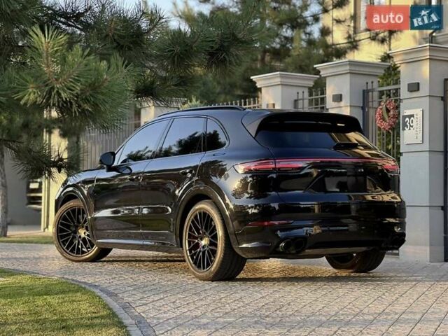 Чорний Порше Cayenne, об'ємом двигуна 4 л та пробігом 21 тис. км за 88000 $, фото 8 на Automoto.ua