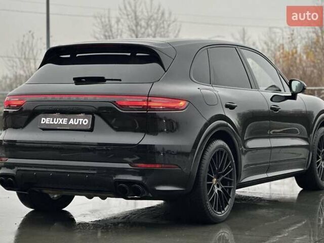 Черный Порше Каен, объемом двигателя 4 л и пробегом 57 тыс. км за 109900 $, фото 23 на Automoto.ua