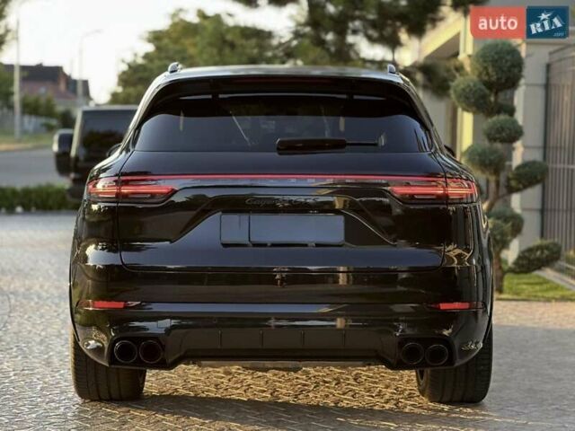 Чорний Порше Cayenne, об'ємом двигуна 4 л та пробігом 21 тис. км за 88000 $, фото 7 на Automoto.ua
