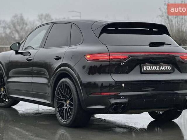 Черный Порше Каен, объемом двигателя 4 л и пробегом 57 тыс. км за 109900 $, фото 35 на Automoto.ua